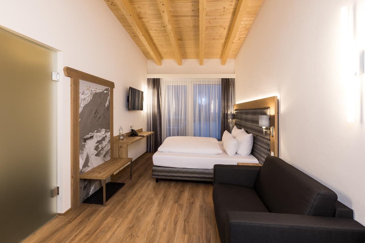 The Ischgl Lodge Bagian luar foto