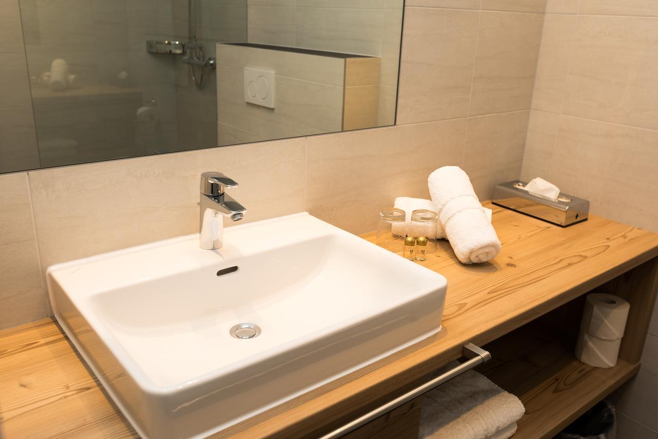 The Ischgl Lodge Bagian luar foto